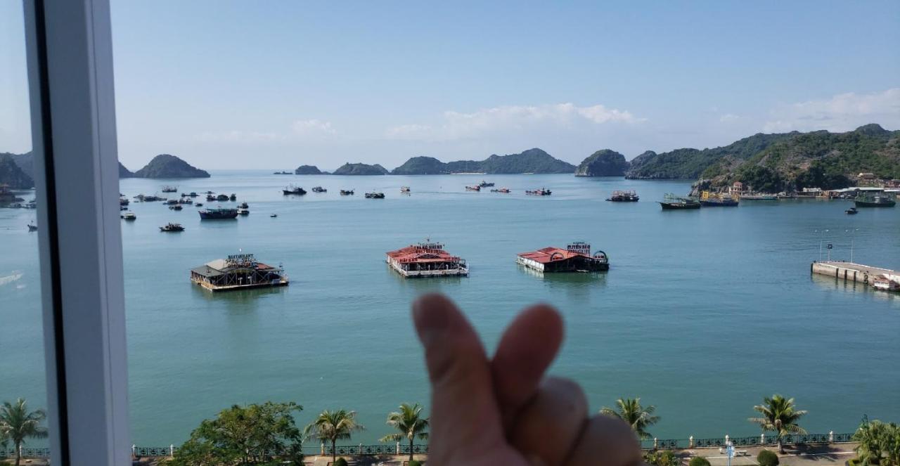 Aroma Cat Ba Sea View Hotel Dong Khe Sau Exterior photo